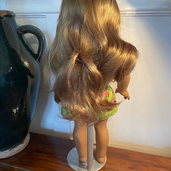 Retired Lea American Girl of Year 2016 - 18” Doll w Hawaiian Outfit - Picture 7 of 11